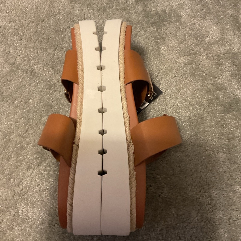 MADDEN NYC Camel Brown Double Strap Sandals NEW! - Picture 3 of 7